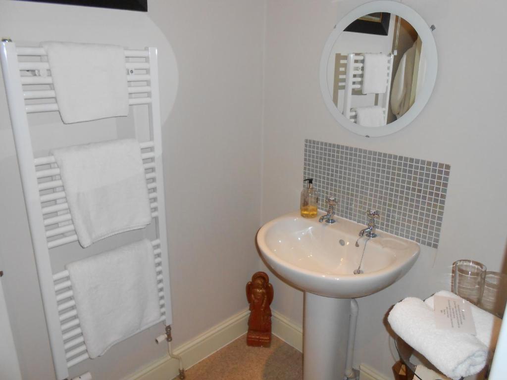 The Globe Inn Chagford Room photo